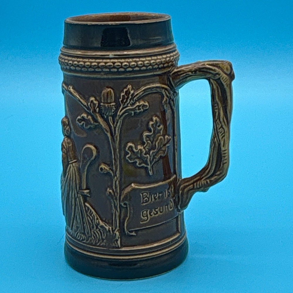 Vtg Gerz German Beer Stein 981 Bier ist gesund zu jeder Stund Brown Relief Mug